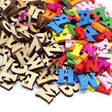 Load image into Gallery viewer, Natural/Colorful Wooden Letters With Holes - 100pcs 14.5mm - stilyo
