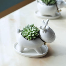 Load image into Gallery viewer, Deer Shaped Ceramic Planter - stilyo
