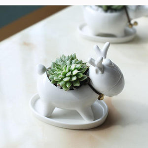 Deer Shaped Ceramic Planter - stilyo